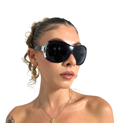 Posh Victoria 2000s Oversized Sunglasses